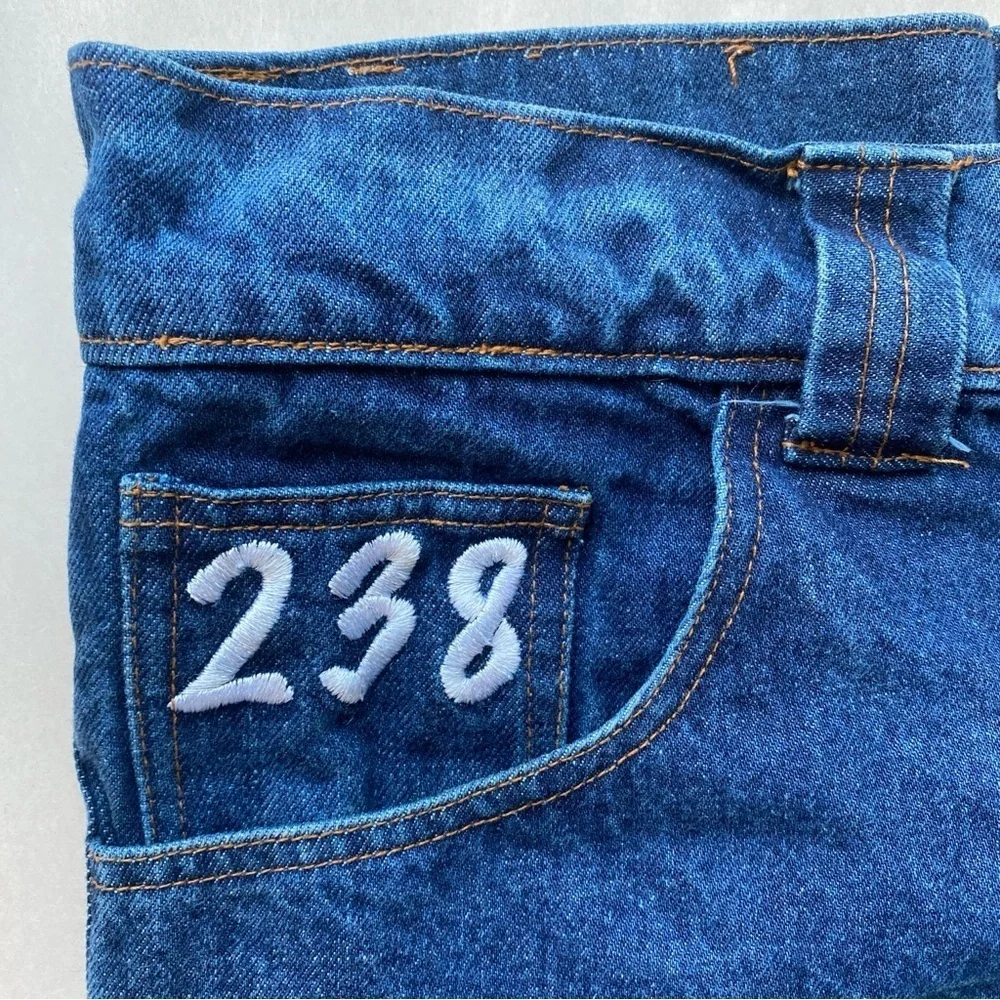 DIGITS 238 brand digits